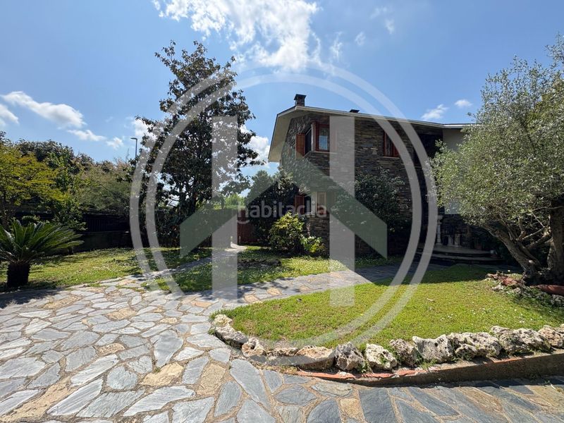 Foto f19d4859-40ae-48cf-8d60-42adc1292a73. Casa amb calefacció aparcament piscina a Cardedeu