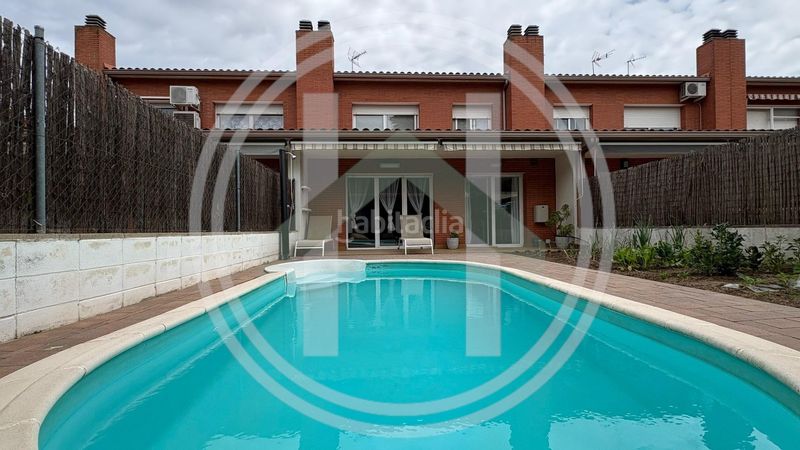 Foto aee23c35-0f86-4654-a235-3e173ca985cc. Casa amb calefacció aparcament piscina a Cardedeu