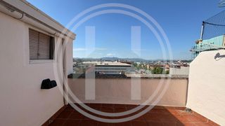 Dachwohnung  Passeig cristófol colom. Ático luminoso exclusivo de habitaclis