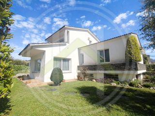 House in Carrer terrassa 11. Exclusiva vivienda junto a zona verde en can corbella, cardedeu