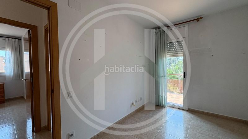 Foto e754acf2-f928-4b60-bd75-b5975f37d332. Pis amb calefacció aparcament a Sant Celoni
