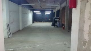 Alquiler Local Comercial  Genís sala. Dos locales, ¡no pierda la oportunidad de verlo!