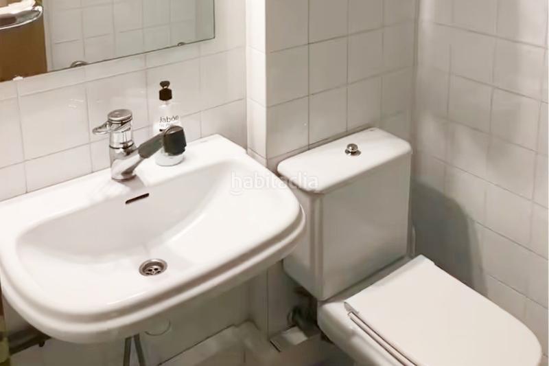 Foto b2291457-405a-4dcc-9f40-128781a0f34e. Local comercial inmejorables condiciones para su despacho en Granollers