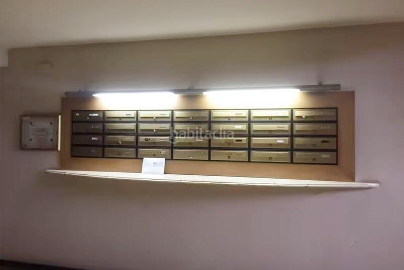 Foto effd60a5-612a-45e6-8e69-4e1372bfbb86. Local comercial inmejorables condiciones para su despacho en Granollers