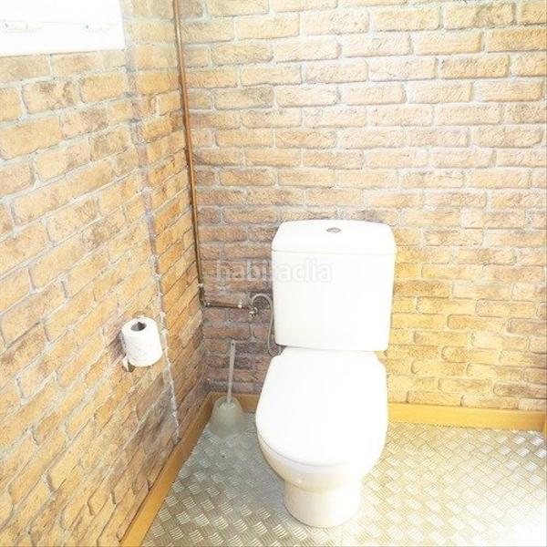 Foto 2bb55dbc-c662-4ba0-bff9-c8fc8ddbe9b0. Location local commercial dans Centre Sabadell