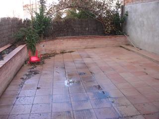 Piso en Sant Hiplit de Voltreg. Ideal para inversores.