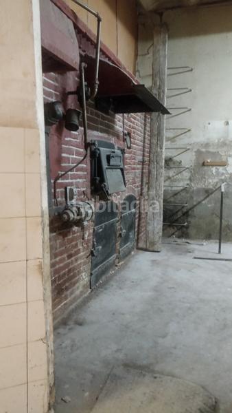 Foto 170f8899-fb9c-4d62-973d-343f9dcfc5de. Lloguer local comercial a Barri del Centre Terrassa