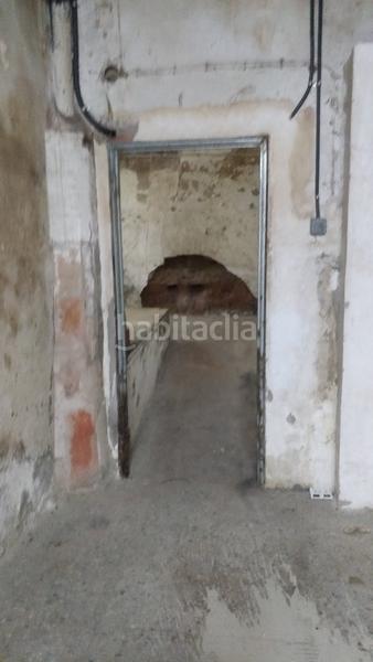 Foto 3fea6d4b-ea29-44de-8828-1f938baa9233. Lloguer local comercial a Barri del Centre Terrassa