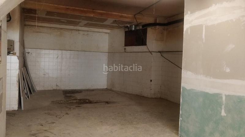 Foto e68caae5-392d-41ca-b3d9-d03775f36b33. Lloguer local comercial a Barri del Centre Terrassa