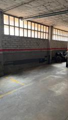 Aparcament cotxe a Concòrdia. Parking ideal motocicleta