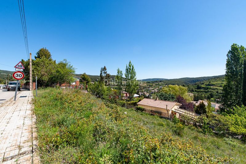 Foto a253a7b0-dbd5-473d-8e85-8477a5407cc2. Terreny residencial a Pontons