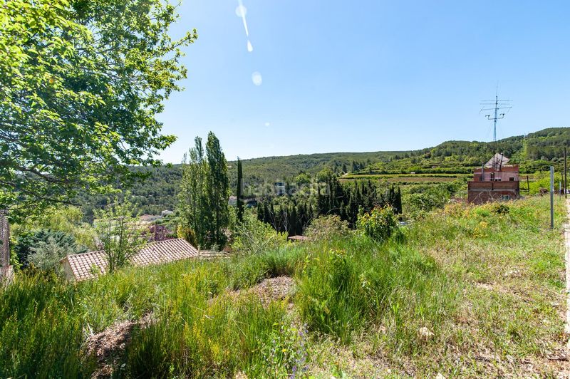 Foto ea5b135a-c472-4b9a-bf02-27e8c8e47bc1. Terreny residencial a Pontons