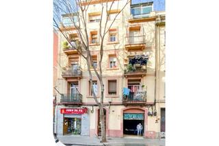 Edifici  Rector triado. Edificio bien conservado en venta con gran potencial en hostafra