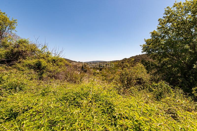 Foto 418c5729-e400-4cde-84f1-4a78cb7ea78a. Terreno residencial bonito terreno en Pontons