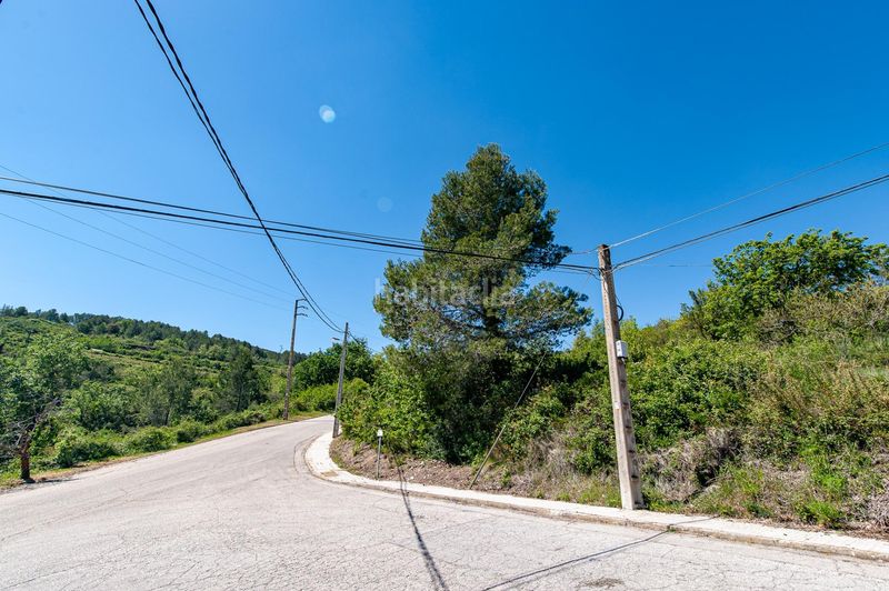 Foto 996d49b3-588f-490e-b050-f5bef99092d5. Terreny residencial a Pontons
