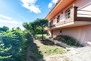 Haus  Carrer la rimbalda. Fantástica casa de montaña
