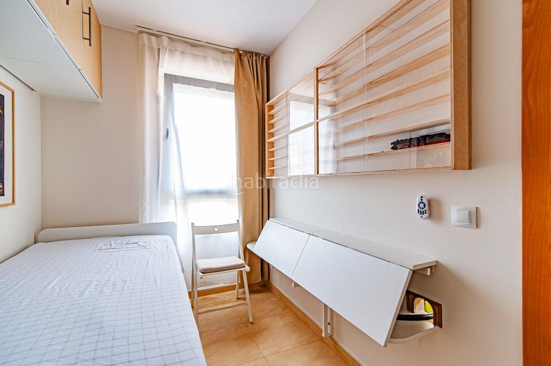 Foto 2e61799b-4302-4ed2-9a24-4f83ef387d6d. Rent flat with parking in Granada (La)