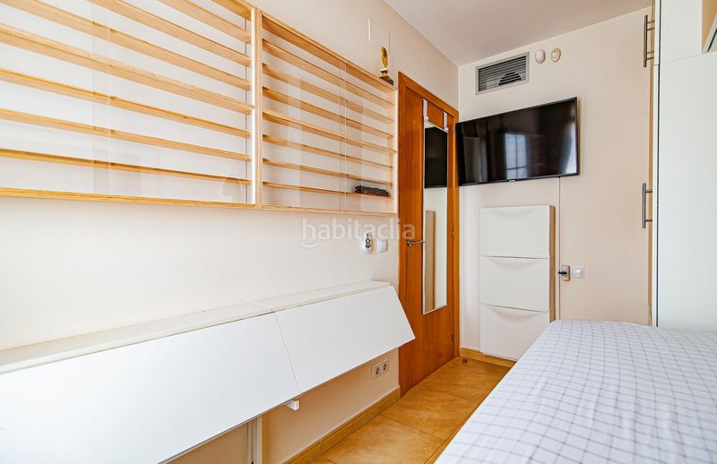 Foto 2fb42298-85d9-4bb6-8a8d-f94ff6dd67e4. Rent flat with parking in Granada (La)
