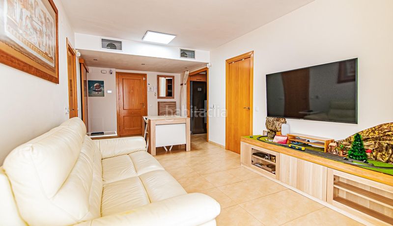 Foto 7988fd60-767f-43a8-aa6b-194a1f367a8b. Rent flat with parking in Granada (La)