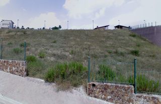 Terreno residenziale  Carrer núria. Estupendo terreno en masia bach