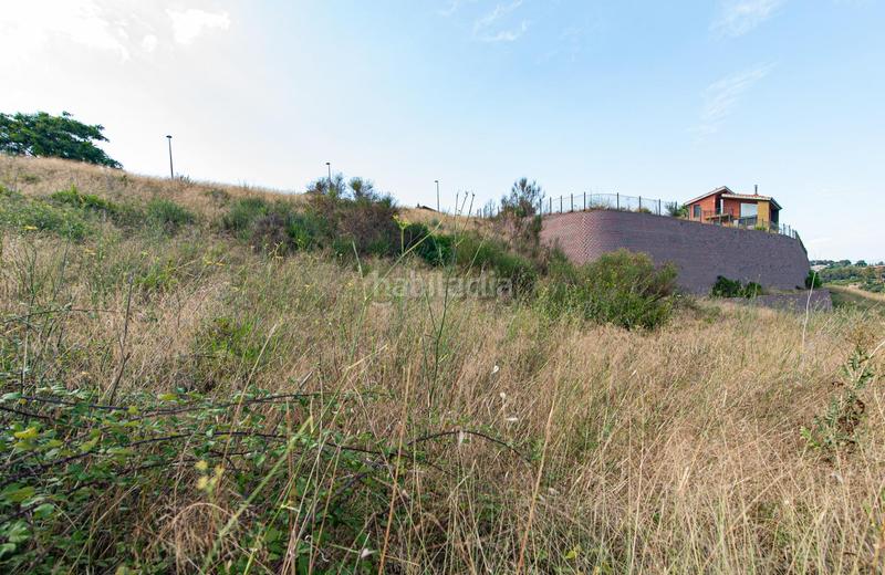 Foto fc2d9c6b-adbc-42d0-b0e0-961502931db8. Wohngrundstück in Sant Esteve Sesrovires