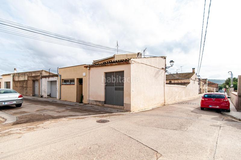 Foto 3729470a-ad10-4e42-b0b6-d73f5f03bfde. Casa aparellada a Castellet i la Gornal