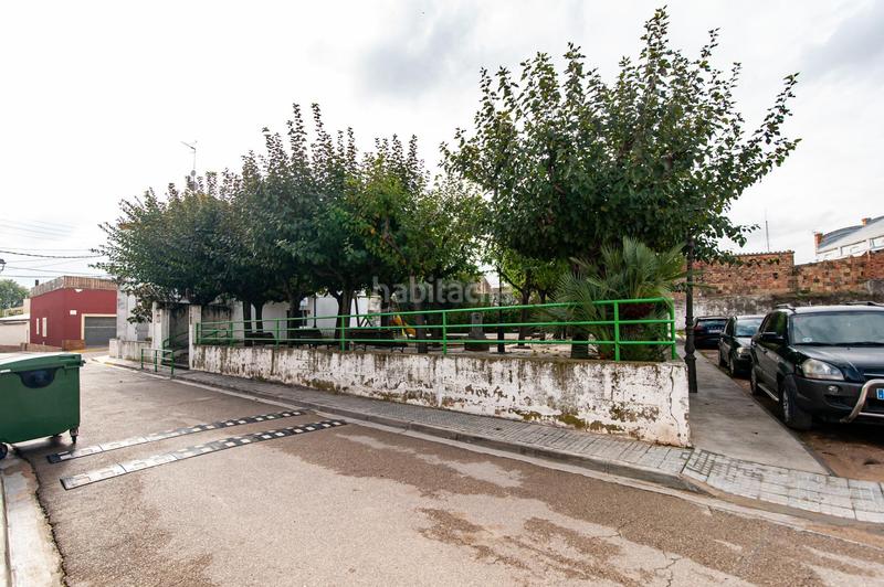 Foto 3ed56f6d-a4ab-4e34-b502-259b372e113d. Casa aparellada a Castellet i la Gornal