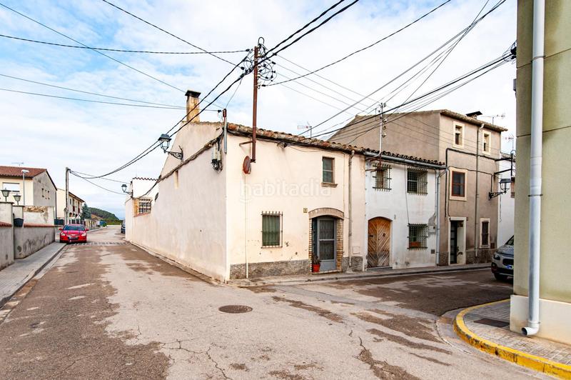 Foto 5ca09414-9ec5-4388-bad4-50bce43e4f6a. Casa aparellada a Castellet i la Gornal