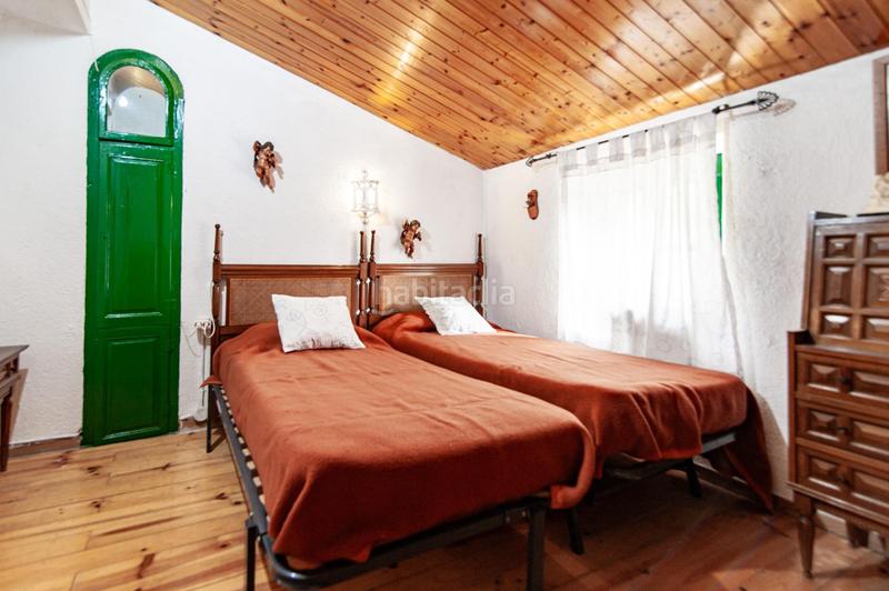 Foto f8332d6b-a973-434c-9889-0347c70f52ed. Casa aparellada a Castellet i la Gornal