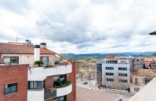Pis  Carrer montblanc. Ático dúplex con terraza