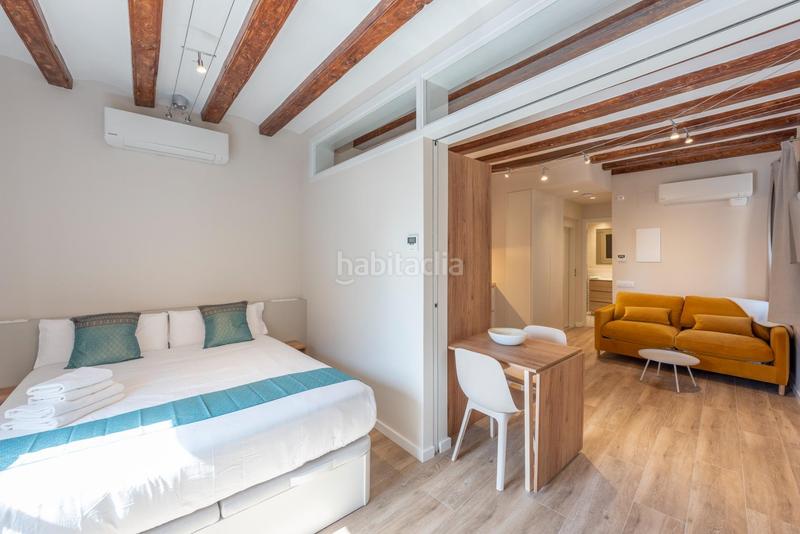 Foto 4342baf8-6859-4b58-87c5-db62fc0c9bcc. Miete etagenwohnung mit heizung in Gòtic Barcelona