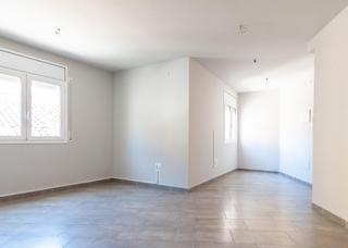 Miete Büro  Carrer rafael casanova. Oficina con luz natural y privacidad