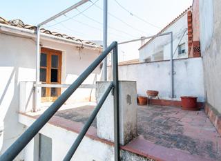 Masia  Calle salinar. Casa a reformar o terreno para edificar