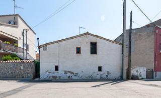 Masia  Calle salinar. Casa a reformar o terreno para edificar