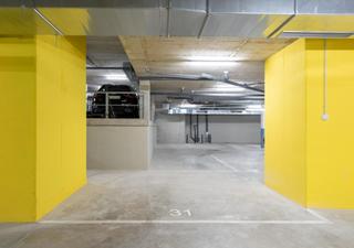 Alquiler Parking coche  Carrer de mallorca. Amplia plaza de parking junto a rambla catalunya y passeig de gr