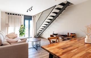 Lloguer Dúplex  Carrer de les casetes. Dúplex luminoso con terraza y vistas espectaculares