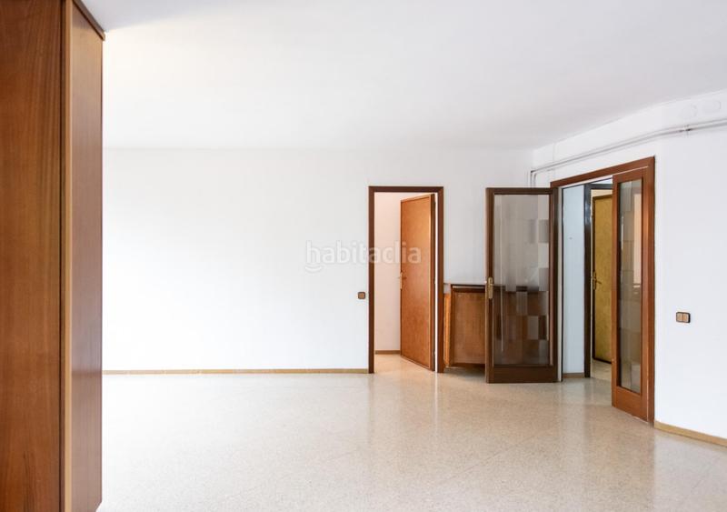 Foto a14cbed7-9620-4c3a-a3e1-05ed1ec018a5. Affitto appartamento con riscaldamento in Ca n'Aurell Terrassa