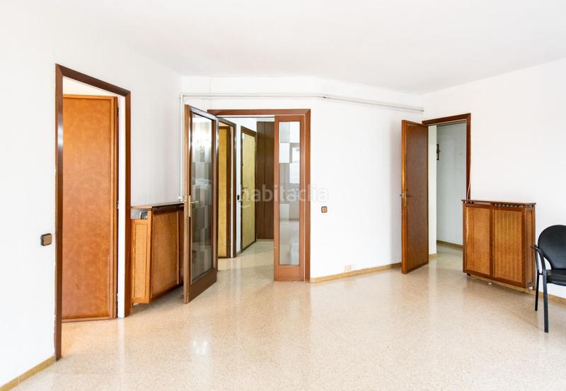 Foto aba9b801-fd7c-4312-af6e-b59e449aa8d9. Rent flat with heating in Ca n'Aurell Terrassa