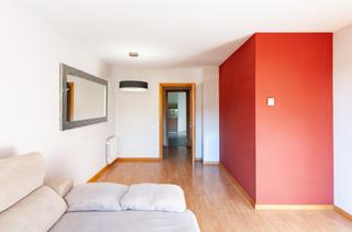 Appartamento  Pasaje renaixença. Piso amplio con dos terrazas, luminoso con piscina comunitaria y