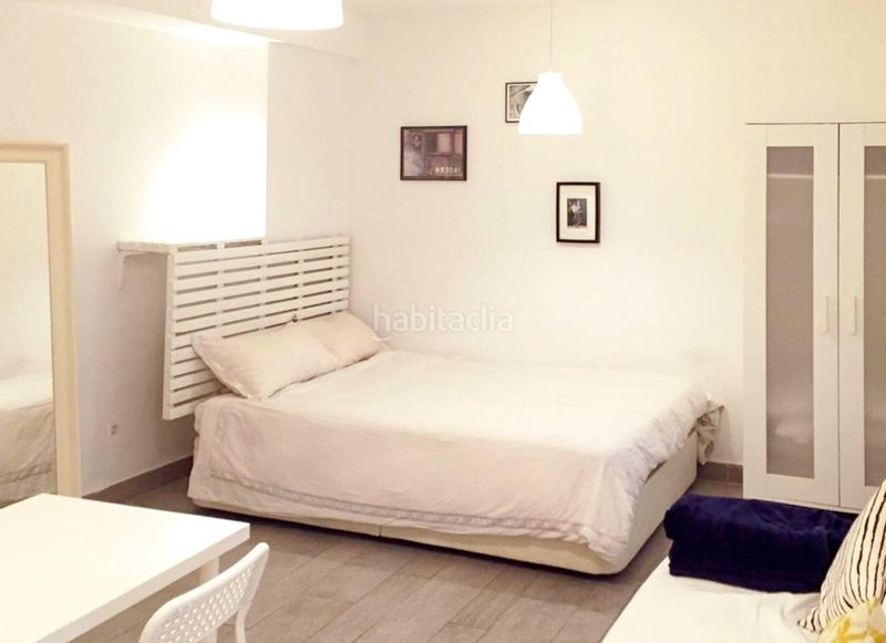Foto f91d9b80-9673-412b-bedd-19eddfe366bc. Edifici a Barceloneta Barcelona