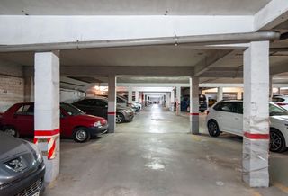 Aparcament cotxe  Calle espirall. Plaza de parking en av. de la pelegrina