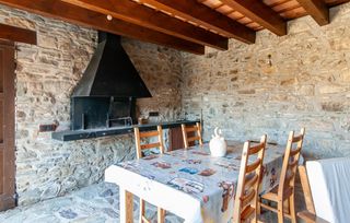 Haus  Calle abaix mont-ros. Casa de montaña reformada con era, vistas y encanto en monrós