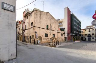 Casa adosada  Carrer puigmoltó. Casa adosada para rehabilitación integral en el centro de vilafr