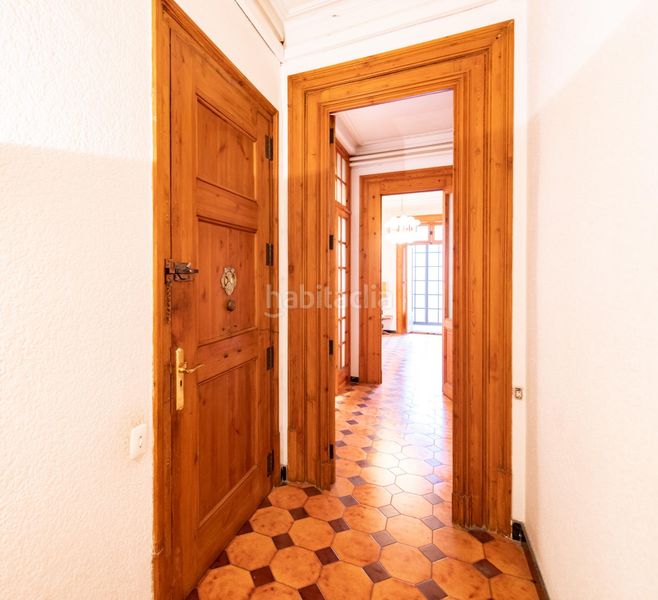 Foto c8bcc6e7-3f40-4377-bbed-53874d4c76a2. Pis a Dreta de l´Eixample Barcelona