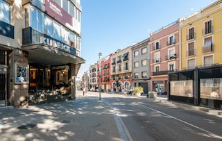 Miete Büro  Carrer general prim. Oficina en la rambla de vilafranca