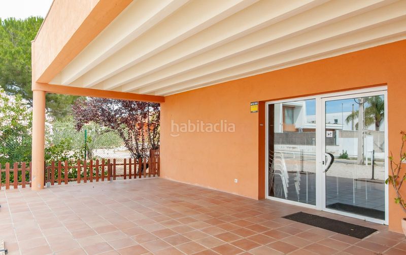 Foto b03cf381-830e-451c-9750-fb9180c0243b. Lloguer local comercial a Pacs del Penedès