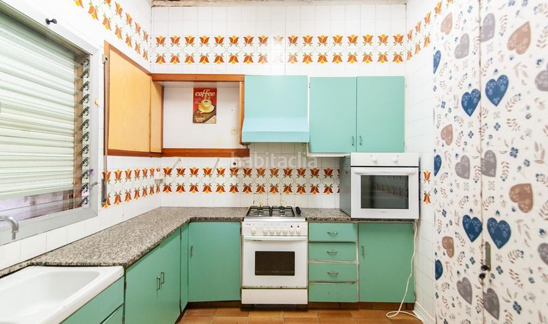 Foto a97e5cec-836d-49e5-8d8e-9cbb5449809f. Casa espacio, jardín e infinitas posibilidades en una de las zonas más prácticas en Vilafranca del Penedès