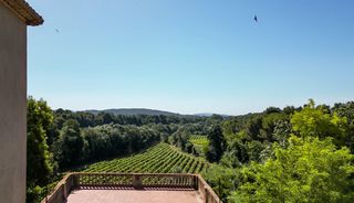 Casale  Carrer de la serra de dalt. Residencia señorial con jardín y terrazas cerca del centro de sa