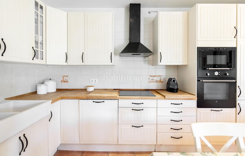 Foto c6e14ebd-08b5-4561-8246-b3216fb6e21d. Casa a El Mirador-La Cornisa Sant Andreu de Llavaneres