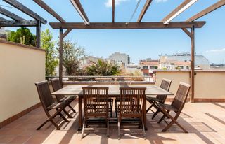 Dúplex  Calle vidal. Ático dúplex con gran terraza, piscina comunitaria y múltiples e